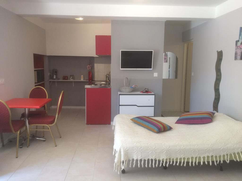 LʼIsle-sur-la-Sorgue Jolie Appartement, L'Enclave Des Secrets المظهر الخارجي الصورة